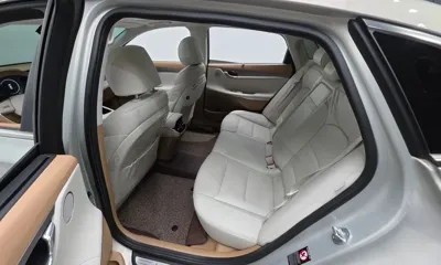 Hyundai Grandeur 2022, 45317 км, за 16742.68 USD - фото 26