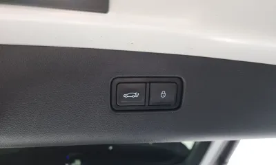 Genesis GV70 2023, 84018 км, за 22794.84 USD - фото 20