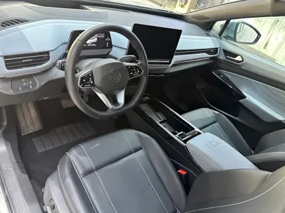 Volkswagen ID.4 X 2024, 11000 км, за 13507.68 USD