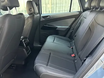 Volkswagen ID.4 X 2024, 11000 км, за 13545.93 USD - фото 7