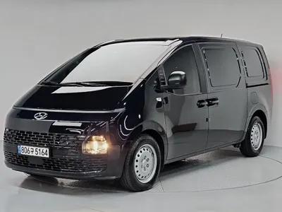 Hyundai Staria 2023, 54760 км, за 13981.88 USD
