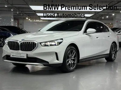 BMW 5-Series · 2025 год