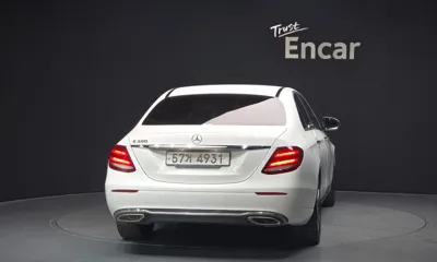 Mercedes-Benz E-Class 2019, 79759 км, за 14657.99 USD