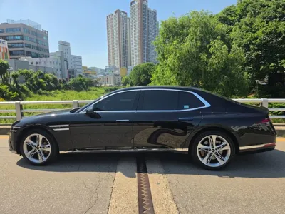 Genesis G90 2026, 27013 км, за 0 USD