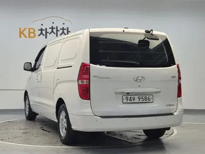 Hyundai Starex 2016, 164816 км, за 5054.48 USD