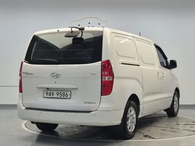 Hyundai Starex 2016, 164816 км, за 5054.48 USD