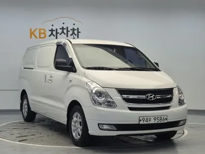 Hyundai Starex 2016, 164816 км, за 5054.48 USD
