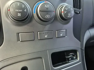 Hyundai Starex 2016, 164816 км, за 5054.48 USD - фото 14