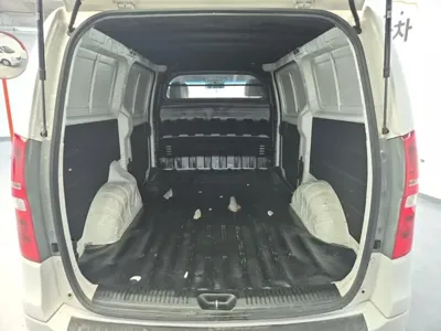Hyundai Starex 2016, 164816 км, за 5054.48 USD - фото 17