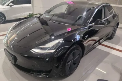 Tesla Model 3 · 2020 год