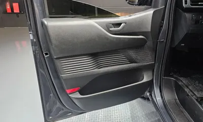 Hyundai Staria 2023, 57828 км, за 16612.39 USD - фото 24