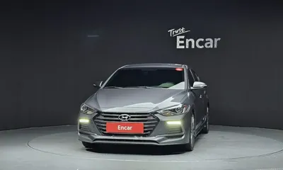 Hyundai Avante 2018, 132689 км, за 4957.7 USD