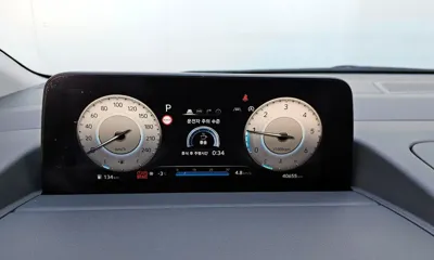 Hyundai Staria 2023, 40655 км, за 23112.56 USD - фото 8