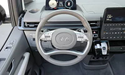 Hyundai Staria 2023, 40655 км, за 23112.56 USD - фото 13