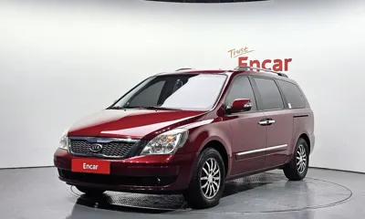 Kia Canival · 2011 год