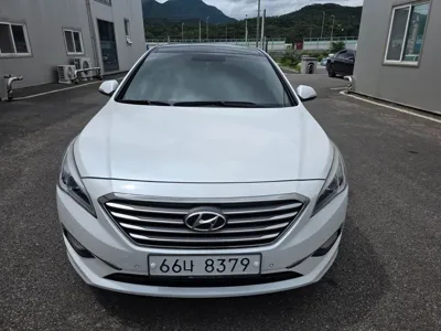 Hyundai Sonata 2015, 136640 км, за 7032.62 USD