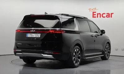 Kia Canival 2023, 69844 км, за 21859 USD