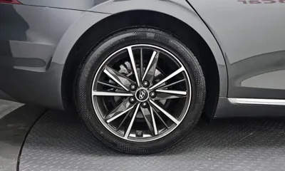 Hyundai Grandeur 2020, 186755 км, за 9946.04 USD