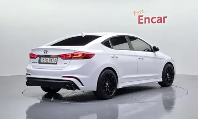 Hyundai Avante 2018, 144379 км, за 5919.86 USD