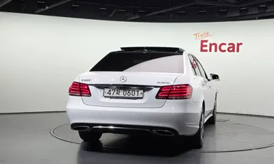 Mercedes-Benz E-Class 2016, 188967 км, за 8205.33 USD