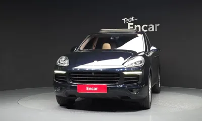 Porsche Cayenne 2016, 117906 км, за 15938.08 USD