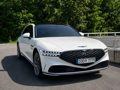 Genesis G90 · 2023 год