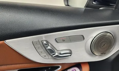Mercedes-Benz C-Class 2019, 86685 км, за 15536.63 USD - фото 29