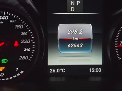 Mercedes-Benz GLC-Class 2019, 62563 км, за 22752.38 USD - фото 8