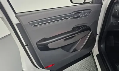 Kia EV9 2024, 52143 км, за 36755.17 USD - фото 24