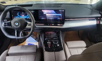 BMW 5-Series 2024, 17150 км, за 39319.94 USD - фото 7