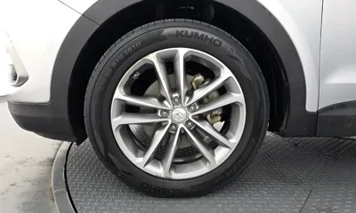 Hyundai Santafe 2017, 125296 км, за 9311.71 USD