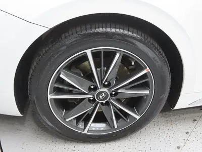Hyundai Grandeur 2021, 121058 км, за 12289.39 USD