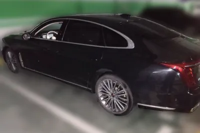 Hongqi H9 2020, 83000 км, за 22195 USD