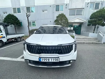 Kia Canival · 2025 год