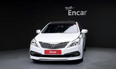Hyundai Grandeur 2015, 208178 км, за 3931.99 USD