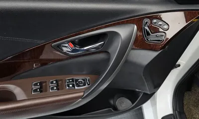 Hyundai Grandeur 2015, 208178 км, за 3931.99 USD - фото 18