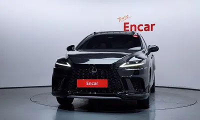 Lexus RX 2024, 8420 км, за 69706.88 USD