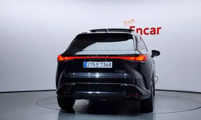 Lexus RX 2024, 8420 км, за 69706.88 USD