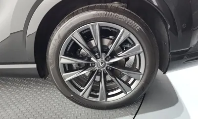 Lexus RX 2024, 8420 км, за 69607.14 USD - фото 21