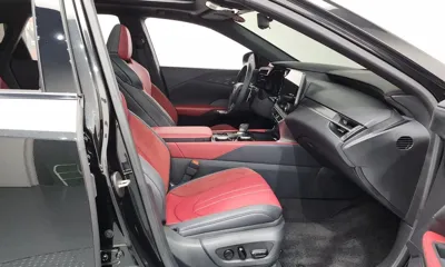Lexus RX 2024, 8420 км, за 69607.14 USD - фото 26