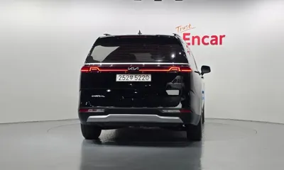 Kia Canival 2023, 68006 км, за 15567.52 USD