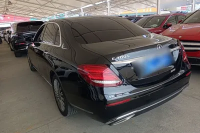 Mercedes-Benz E-Class 2020, 143600 км, за 29308 USD