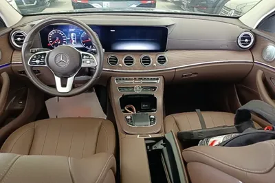 Mercedes-Benz E-Class 2020, 143600 км, за 29308 USD - фото 12
