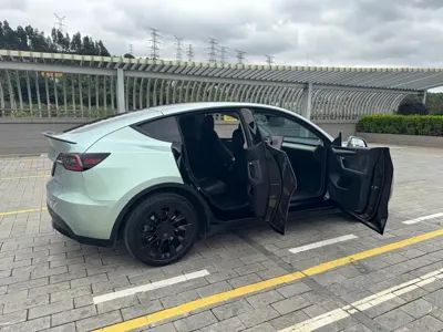 Tesla Model Y 2021, 149500 км, за 19975.21 USD - фото 6