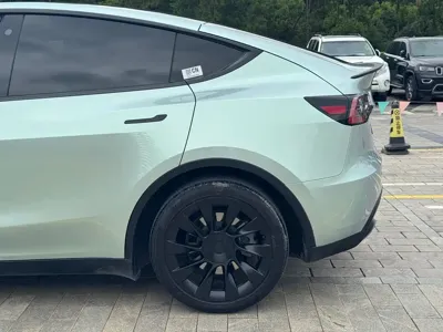Tesla Model Y 2021, 149500 км, за 19975.21 USD - фото 21