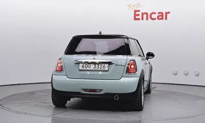 MINI Cooper 2013, 88744 км, за 2540.72 USD