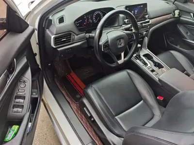Honda Accord 2019, 44900 км, за 11638.97 USD - фото 17