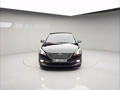 Hyundai Sonata 2015, 96272 км, за 6045.63 USD