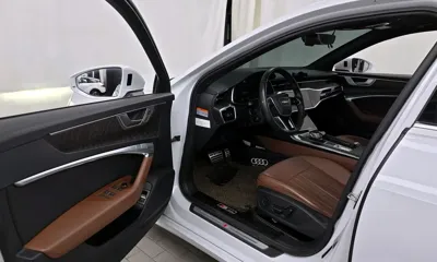 Audi A6 2021, 66033 км, за 23069.82 USD - фото 10