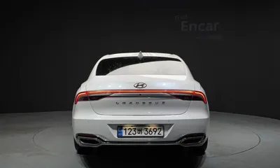 Hyundai Grandeur 2021, 54805 км, за 16930.38 USD